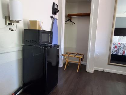 Budget Host Inn and Hotel